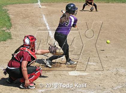 Thumbnail 3 in Sacred Heart @ East Granby (CIAC Class S 1st Round) photogallery.