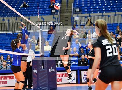Thumbnail 3 in Jonesboro vs Marion (AHSAA 6A State Final) photogallery.