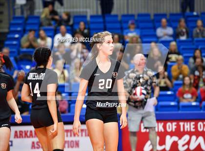 Thumbnail 1 in Jonesboro vs Marion (AHSAA 6A State Final) photogallery.