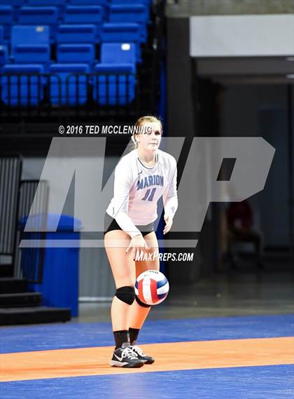 Thumbnail 2 in Jonesboro vs Marion (AHSAA 6A State Final) photogallery.