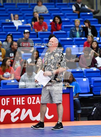 Thumbnail 1 in Jonesboro vs Marion (AHSAA 6A State Final) photogallery.