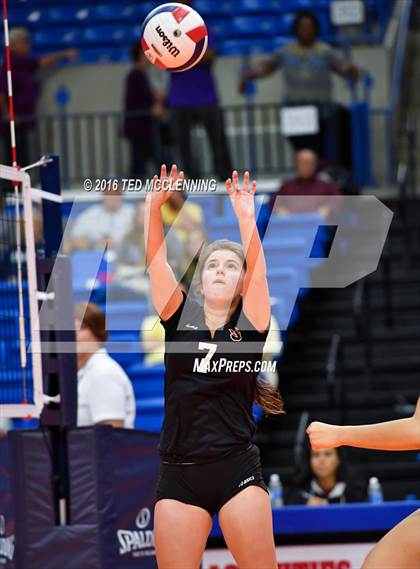 Thumbnail 3 in Jonesboro vs Marion (AHSAA 6A State Final) photogallery.