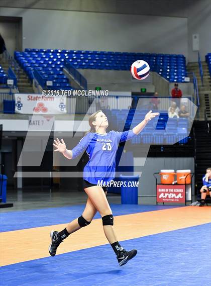 Thumbnail 3 in Jonesboro vs Marion (AHSAA 6A State Final) photogallery.