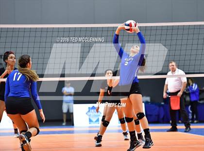 Thumbnail 1 in Jonesboro vs Marion (AHSAA 6A State Final) photogallery.