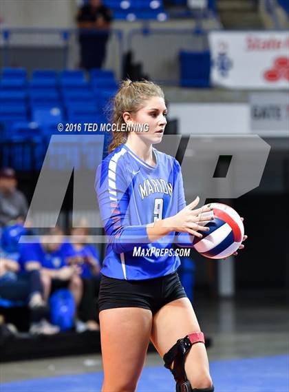 Thumbnail 2 in Jonesboro vs Marion (AHSAA 6A State Final) photogallery.