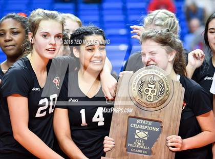 Thumbnail 1 in Jonesboro vs Marion (AHSAA 6A State Final) photogallery.
