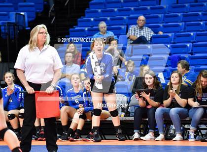 Thumbnail 1 in Jonesboro vs Marion (AHSAA 6A State Final) photogallery.