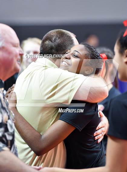 Thumbnail 1 in Jonesboro vs Marion (AHSAA 6A State Final) photogallery.