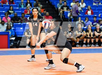 Thumbnail 3 in Jonesboro vs Marion (AHSAA 6A State Final) photogallery.