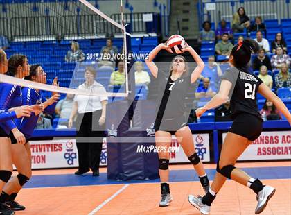 Thumbnail 2 in Jonesboro vs Marion (AHSAA 6A State Final) photogallery.