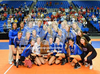 Thumbnail 2 in Jonesboro vs Marion (AHSAA 6A State Final) photogallery.