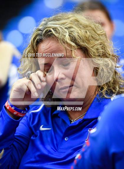 Thumbnail 2 in Jonesboro vs Marion (AHSAA 6A State Final) photogallery.
