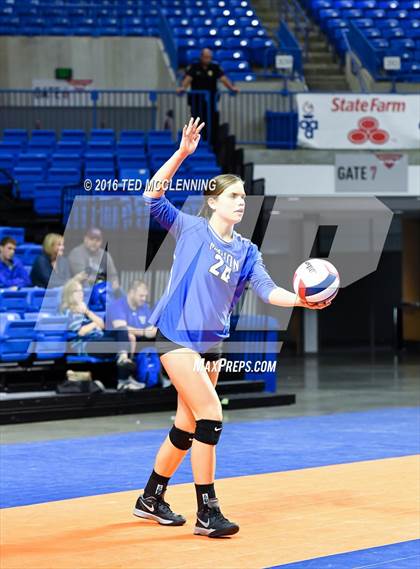 Thumbnail 2 in Jonesboro vs Marion (AHSAA 6A State Final) photogallery.