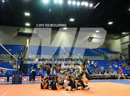 Thumbnail 1 in Jonesboro vs Marion (AHSAA 6A State Final) photogallery.
