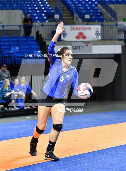 Thumbnail 2 in Jonesboro vs Marion (AHSAA 6A State Final) photogallery.