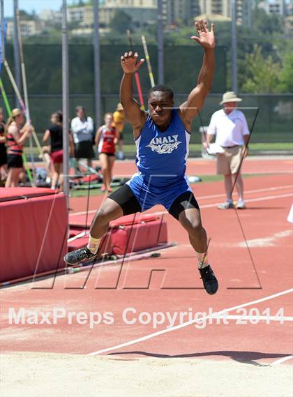 Thumbnail 2 in Redwood Meet of Champions (NCS Championships) photogallery.