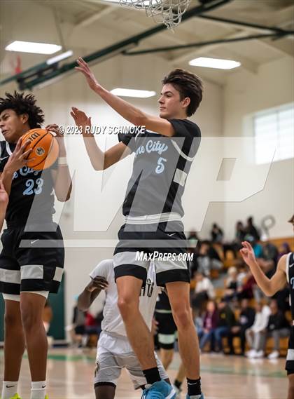 Thumbnail 1 in Victory Christian Academy vs. University City (MLK Showcase) photogallery.