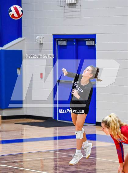 Thumbnail 2 in Brazos Christian vs Holy Trinity Catholic photogallery.