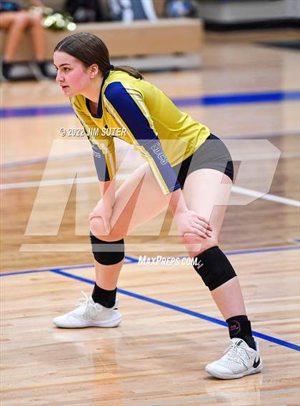 Thumbnail 2 in Brazos Christian vs Holy Trinity Catholic photogallery.