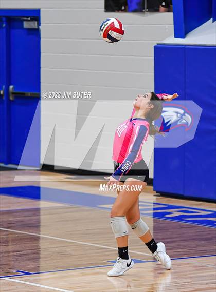 Thumbnail 3 in Brazos Christian vs Holy Trinity Catholic photogallery.