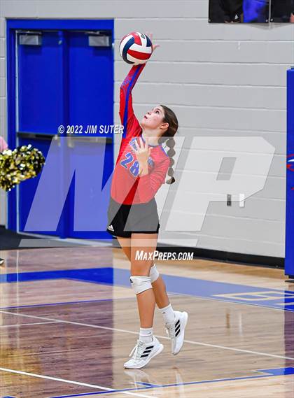 Thumbnail 2 in Brazos Christian vs Holy Trinity Catholic photogallery.