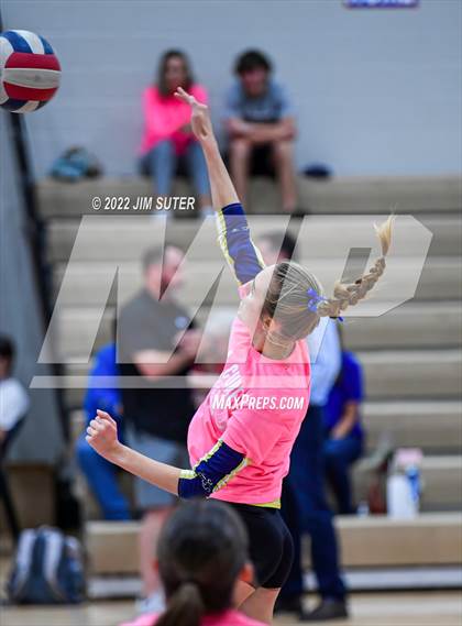 Thumbnail 3 in Brazos Christian vs Holy Trinity Catholic photogallery.