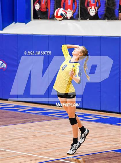 Thumbnail 2 in Brazos Christian vs Holy Trinity Catholic photogallery.