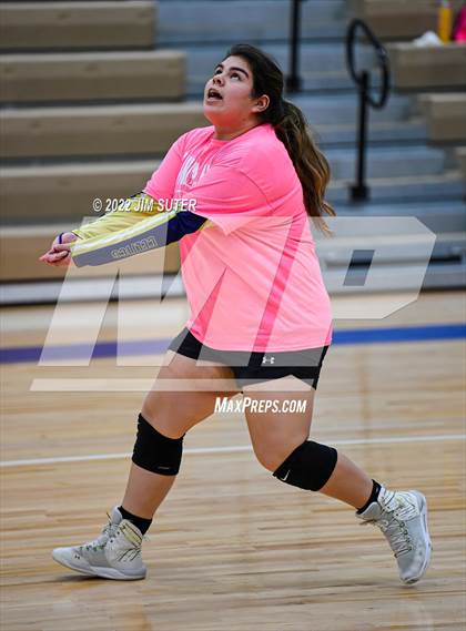 Thumbnail 2 in Brazos Christian vs Holy Trinity Catholic photogallery.