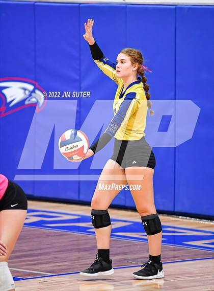 Thumbnail 2 in Brazos Christian vs Holy Trinity Catholic photogallery.