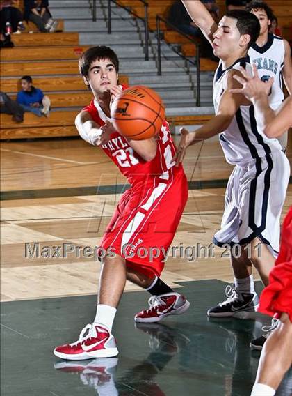 Thumbnail 3 in Sam Rayburn vs. Sharyland (McDonald's Texas Invitational) photogallery.