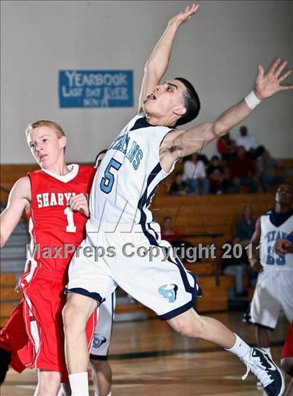 Thumbnail 1 in Sam Rayburn vs. Sharyland (McDonald's Texas Invitational) photogallery.