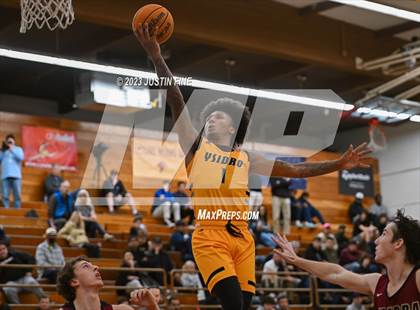 Thumbnail 3 in JSerra Catholic vs. San Ysidro (Torrey Pines Holiday Classic) photogallery.