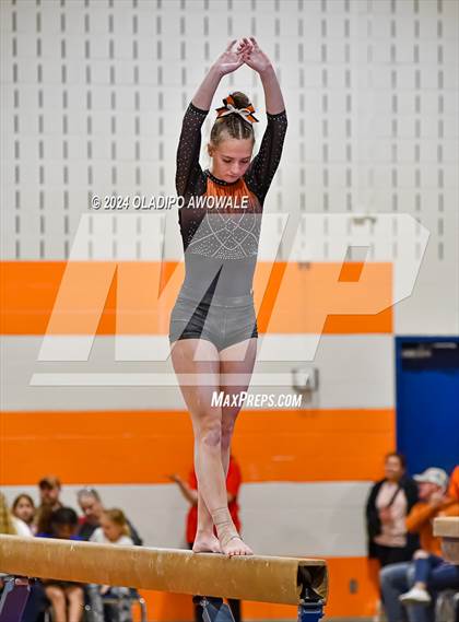 Thumbnail 2 in Rockwall vs Rockwall Heath (Battle for the Rock) photogallery.