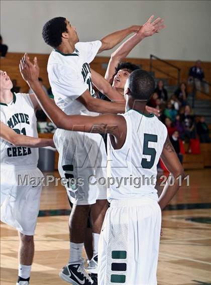 Thumbnail 3 in Mayde Creek vs. Pasadena (McDonald's Texas Invitational) photogallery.
