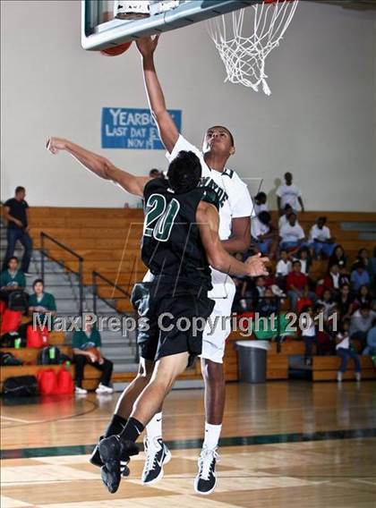 Thumbnail 2 in Mayde Creek vs. Pasadena (McDonald's Texas Invitational) photogallery.