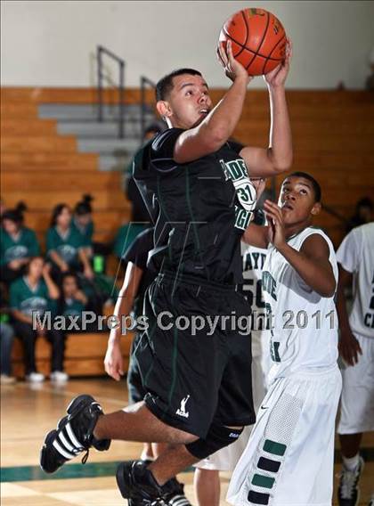 Thumbnail 3 in Mayde Creek vs. Pasadena (McDonald's Texas Invitational) photogallery.
