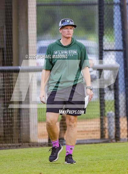 Thumbnail 1 in Little Cypress-Mauriceville vs Livingston (UIL Softball 4A D1 Area Playoff Game 1) photogallery.