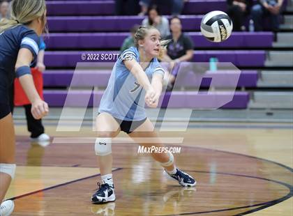 Thumbnail 3 in Meadowbrook vs. Adena (OHSAA D3 Regional Final) photogallery.