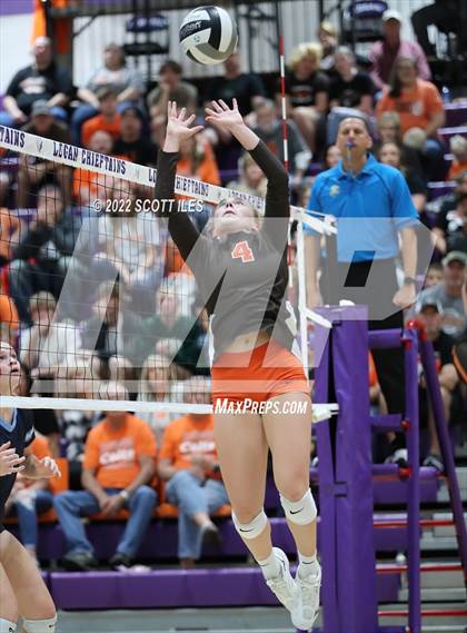 Thumbnail 2 in Meadowbrook vs. Adena (OHSAA D3 Regional Final) photogallery.