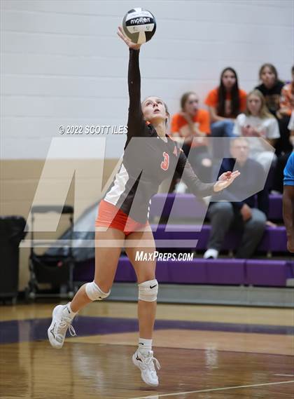 Thumbnail 1 in Meadowbrook vs. Adena (OHSAA D3 Regional Final) photogallery.