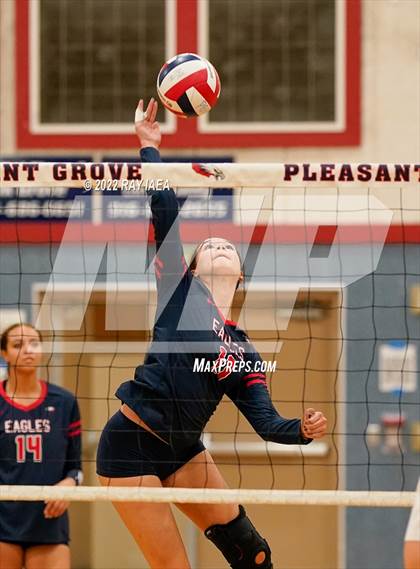 Thumbnail 1 in Folsom @ Pleasant Grove photogallery.