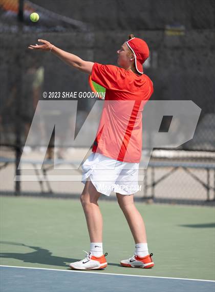 Thumbnail 3 in UHSAA 6A Semifinals photogallery.