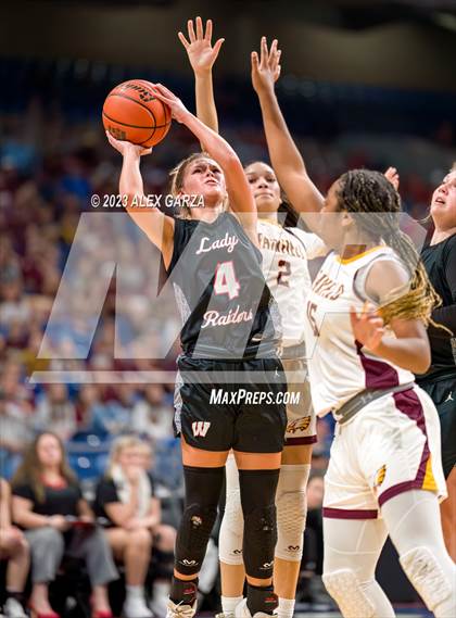 Thumbnail 3 in Fairfield vs Winnsboro(UIL 3A Basketball State Semifinal) photogallery.