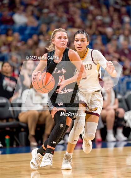 Thumbnail 2 in Fairfield vs Winnsboro(UIL 3A Basketball State Semifinal) photogallery.