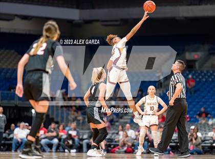 Thumbnail 3 in Fairfield vs Winnsboro(UIL 3A Basketball State Semifinal) photogallery.