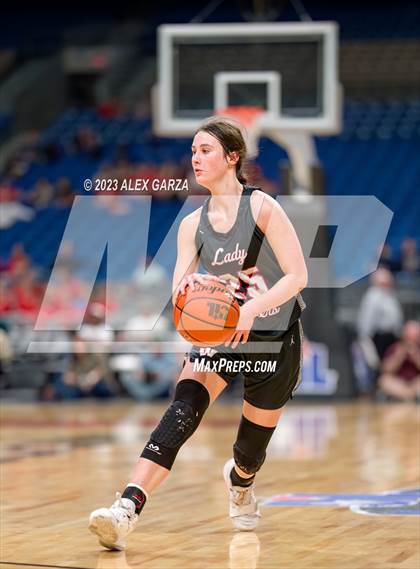 Thumbnail 3 in Fairfield vs Winnsboro(UIL 3A Basketball State Semifinal) photogallery.