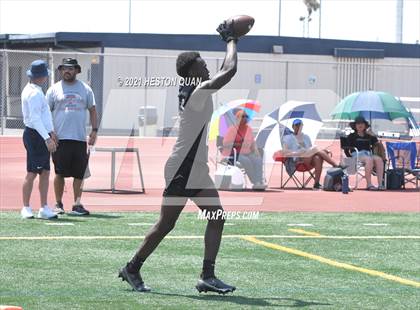 Thumbnail 3 in San Juan Hills vs. Centennial (Marina Invitational) photogallery.