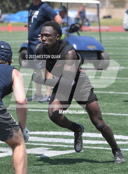 Thumbnail 3 in San Juan Hills vs. Centennial (Marina Invitational) photogallery.