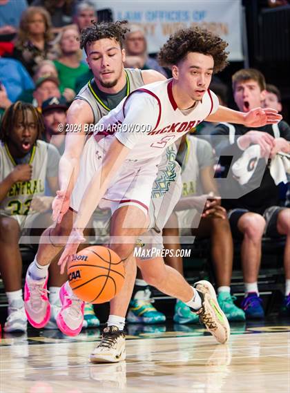 Thumbnail 1 in Central Cabarrus vs Hickory (NCHSAA 3A Regional Final) photogallery.