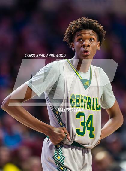 Thumbnail 3 in Central Cabarrus vs Hickory (NCHSAA 3A Regional Final) photogallery.